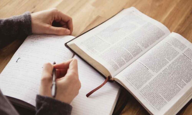 ¿Qué significa tomar la Biblia literalmente?