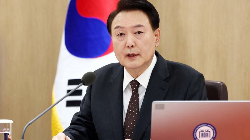 Presidente de Corea del S pide orar por paz con Corea del N