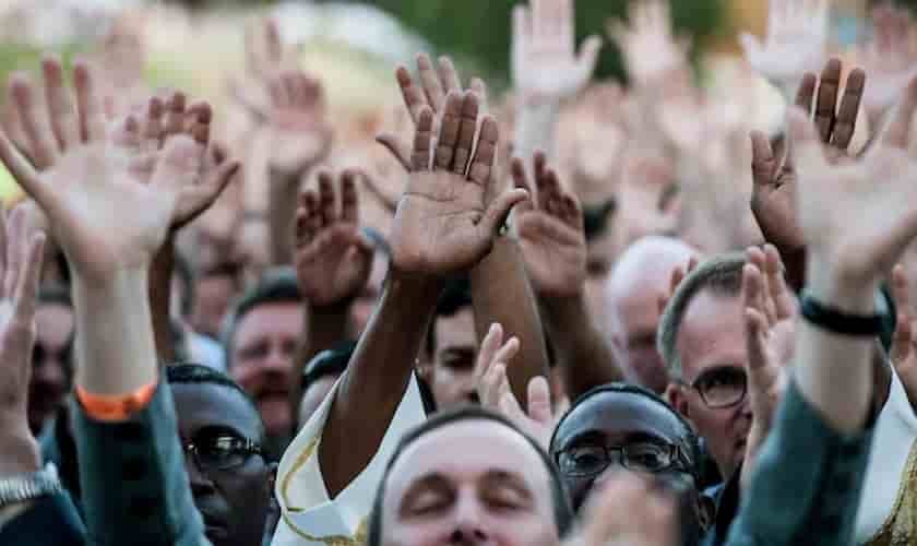 Censo muestra el declive de los cristianos en Australia