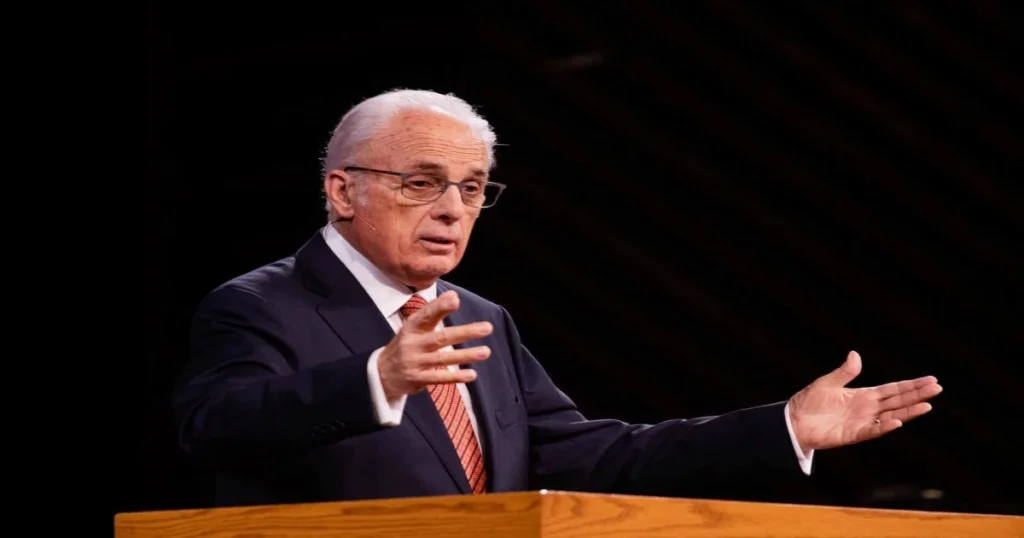 John MacArthur lucha con una recuperación complicada