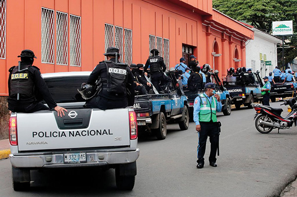 La libertad de expresión bajo amenaza por Paul Coleman y Elyssa Koren